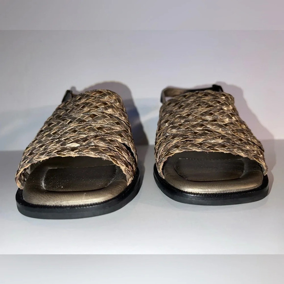 Selby, 7.5 2E,active flex, leather upper, 2”block heel, adjustable sling back - Picture 6 of 12